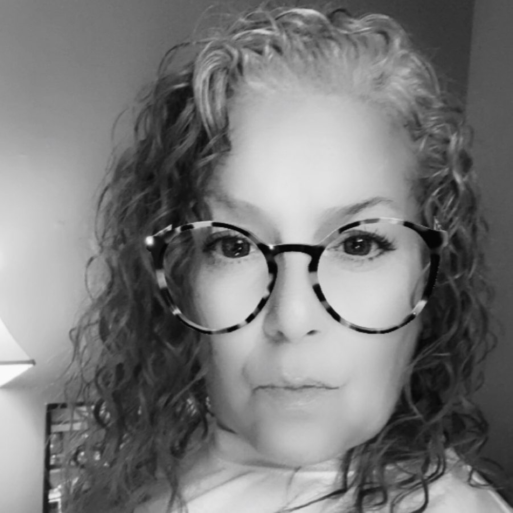 Meet your Posher, Pamela